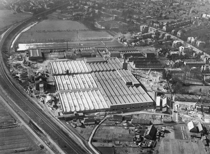 Luchtfoto van het ENKA-fabrieksterrein